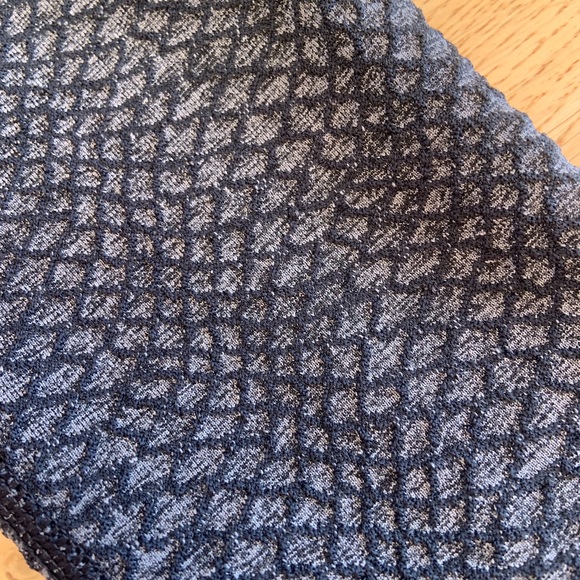 Women’s Under Armour Leggings - Picture 3 of 6